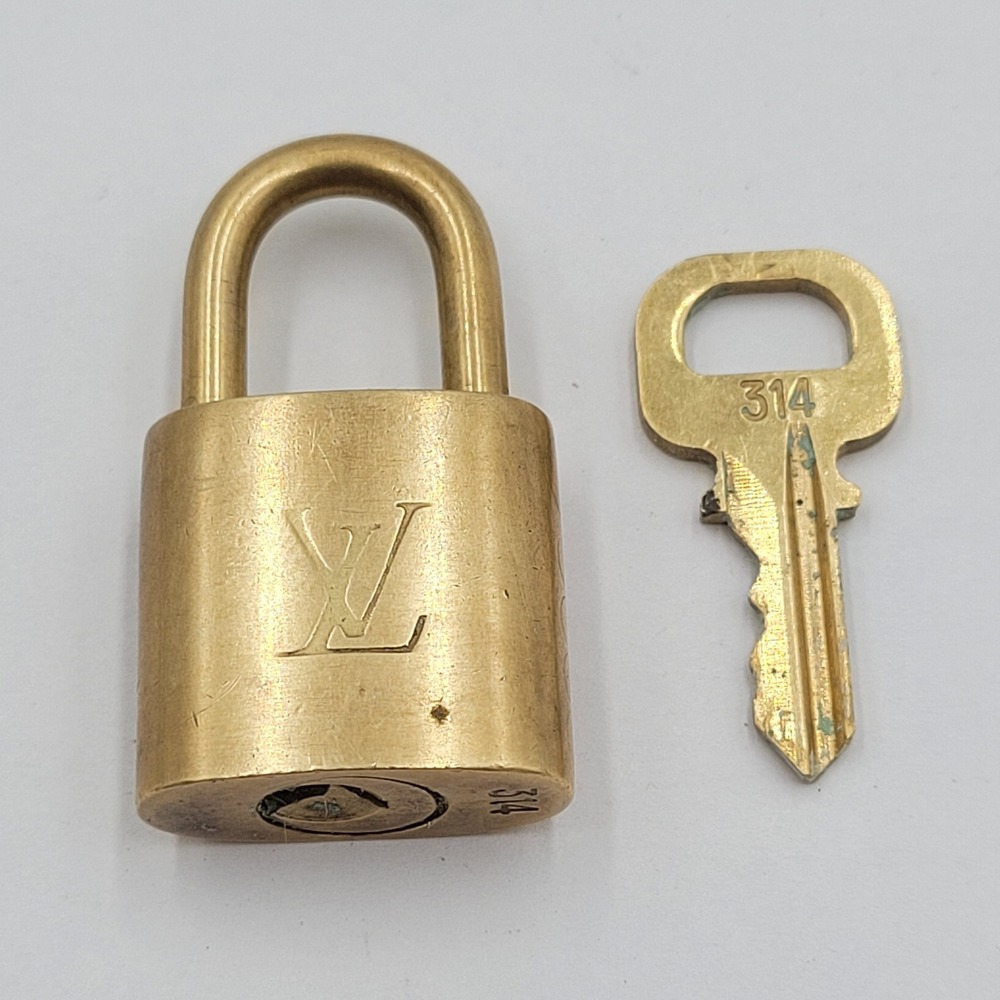 Louis Vuitton Padlock and Key Set 314 Gold Tone Brass Made in France Accessory